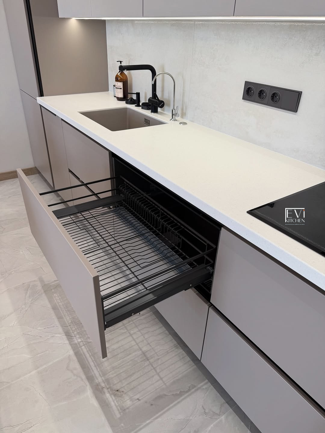 evi-304_4-1.jpg